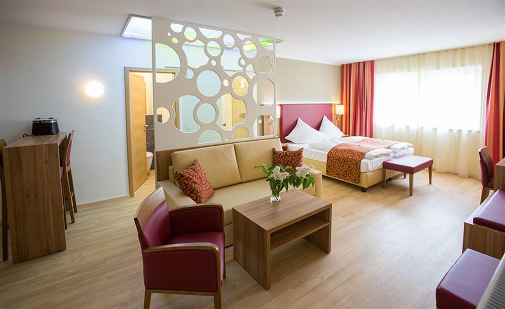 Pfalzhotel Asselheim Extérieur photo