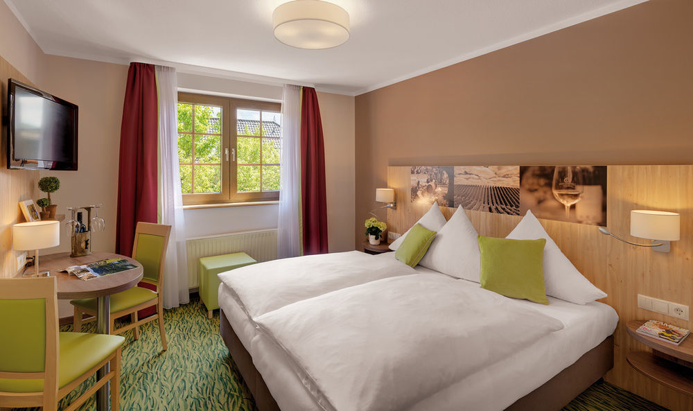 Pfalzhotel Asselheim Extérieur photo